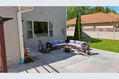 1004  Horner Dr, Racine, WI 53402 - Photo 13