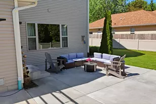 1004 Horner Dr, Racine, WI 53402 - Photo 13