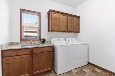 1004  Horner Dr, Racine, WI 53402 - Photo 29