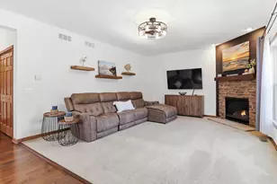 1004 Horner Dr, Racine, WI 53402 - Photo 17