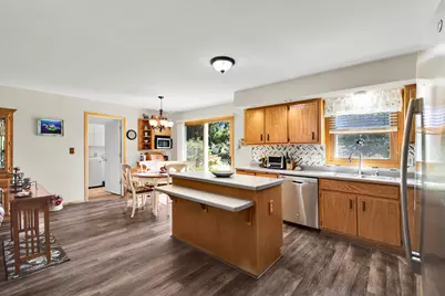 W246N5876  Partridge Ct, Sussex, WI 53089 - Photo 11