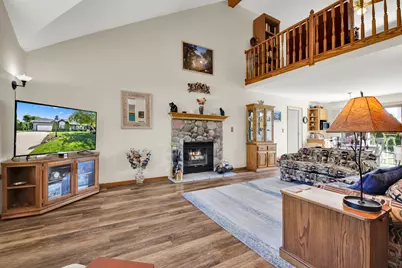 W246N5876  Partridge Ct, Sussex, WI 53089 - Photo 5