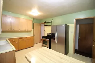 4461 N 69th St, Milwaukee, WI 53218 - Photo 5