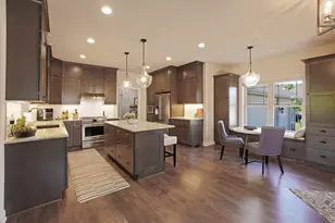 2914 W Villa Dr, Franklin, WI 53132 - Photo 5