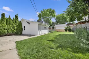 2762 S Linebarger Terrace, Milwaukee, WI 53207 - Photo 25