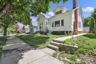 2762 S Linebarger Terrace, Milwaukee, WI 53207 - Photo 5