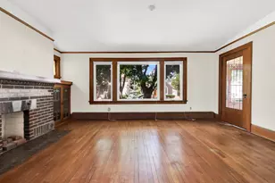 2762 S Linebarger Terrace, Milwaukee, WI 53207 - Photo 11