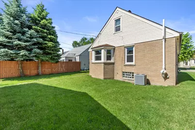 1810 S 53rd St, West Milwaukee, WI 53214 - Photo 37