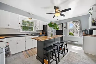 2243 S Mound St, Milwaukee, WI 53207 - Photo 9