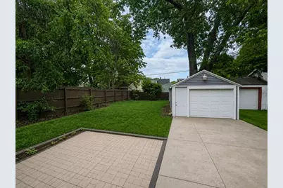 7405  Sheridan Rd, Kenosha, WI 53143 - Photo 17