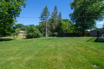 3325  Wilshire Rd, Brookfield, WI 53045 - Photo 7