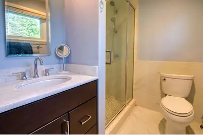 3325  Wilshire Rd, Brookfield, WI 53045 - Photo 13