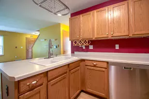 1907 Mallard Pointe Cir, Waukesha, WI 53189 - Photo 9