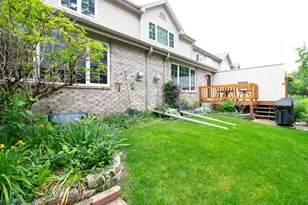 1907 Mallard Pointe Cir, Waukesha, WI 53189 - Photo 35