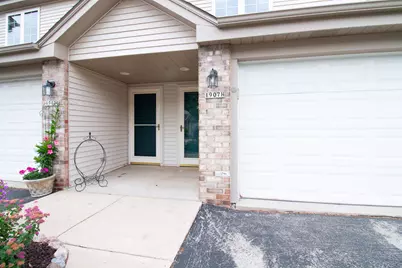 1907  Mallard Pointe Cir #H, Waukesha, WI 53189 - Photo 1