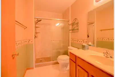 1907  Mallard Pointe Cir #H, Waukesha, WI 53189 - Photo 19