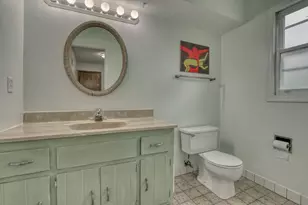 820 W Clovernook Ln, Glendale, WI 53217 - Photo 31