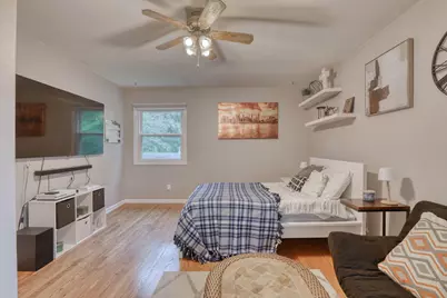 820 W Clovernook Ln, Glendale, WI 53217 - Photo 41