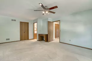 N106W7580 Chatham St, Cedarburg, WI 53012 - Photo 37