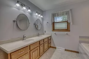 N106W7580 Chatham St, Cedarburg, WI 53012 - Photo 41