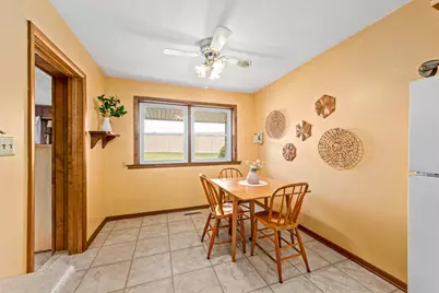 11307 W Garfield Ave, Wauwatosa, WI 53226 - Photo 13