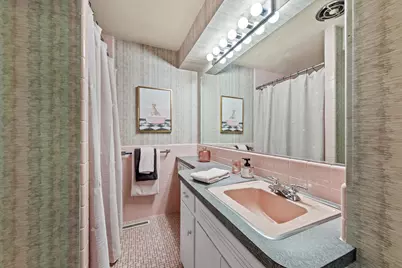 11307 W Garfield Ave, Wauwatosa, WI 53226 - Photo 23