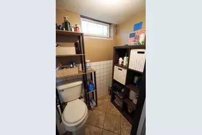 2914 S 76th St, West Allis, WI 53219 - Photo 21