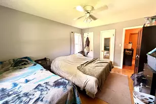 2914 S 76th St, West Allis, WI 53219 - Photo 15