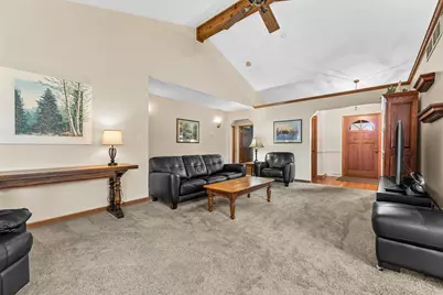W155N6631  Blue Heron Dr, Menomonee Falls, WI 53051 - Photo 17