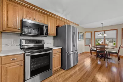 W155N6631  Blue Heron Dr, Menomonee Falls, WI 53051 - Photo 11
