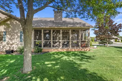 W155N6631  Blue Heron Dr, Menomonee Falls, WI 53051 - Photo 7