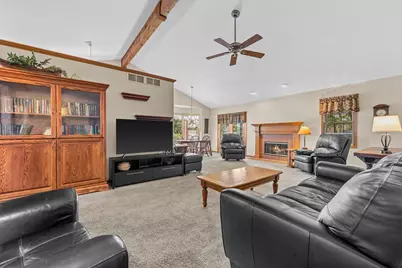 W155N6631  Blue Heron Dr, Menomonee Falls, WI 53051 - Photo 15