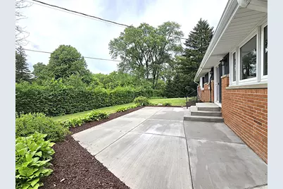 W136N7015  Claas Rd, Menomonee Falls, WI 53051 - Photo 51