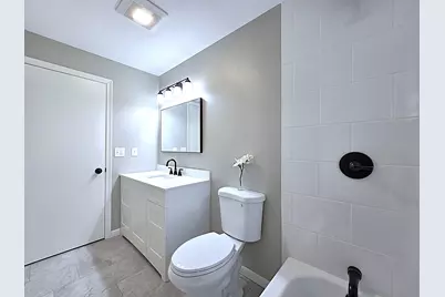 W136N7015  Claas Rd, Menomonee Falls, WI 53051 - Photo 31