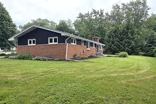 W136N7015 Claas Rd, Menomonee Falls, WI 53051 - Photo 45