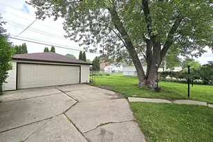 3627 S 86th St, Milwaukee, WI 53228 - Photo 37
