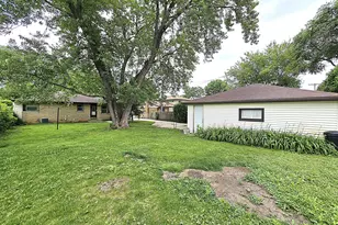 3627 S 86th St, Milwaukee, WI 53228 - Photo 41