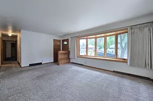3627 S 86th St, Milwaukee, WI 53228 - Photo 17