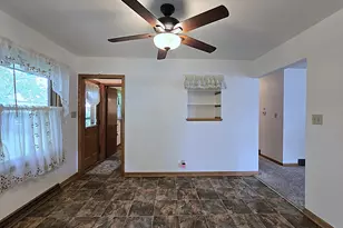 3627 S 86th St, Milwaukee, WI 53228 - Photo 9