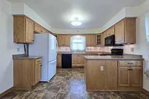 3627 S 86th St, Milwaukee, WI 53228 - Photo 3