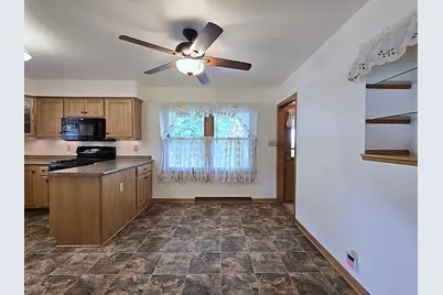 3627 S 86th St, Milwaukee, WI 53228 - Photo 11