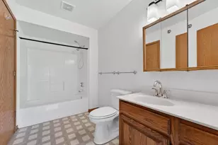 390 Dustin Dr, Brookfield, WI 53045 - Photo 23