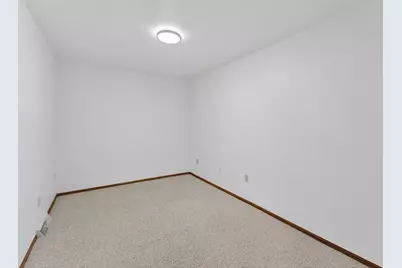 390  Dustin Dr #1-7, Brookfield, WI 53045 - Photo 11
