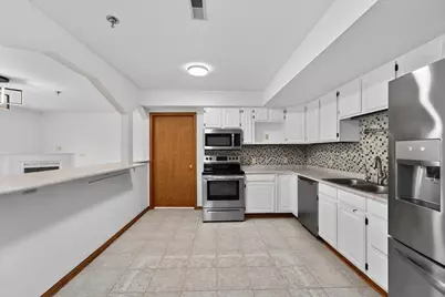 390  Dustin Dr #1-7, Brookfield, WI 53045 - Photo 13