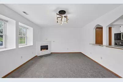 390  Dustin Dr #1-7, Brookfield, WI 53045 - Photo 17
