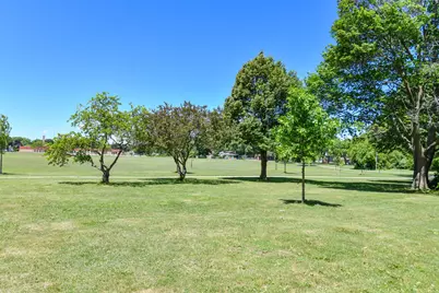 3662 S Brust Ave, Milwaukee, WI 53207 - Photo 35