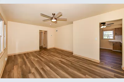 3662 S Brust Ave, Milwaukee, WI 53207 - Photo 5