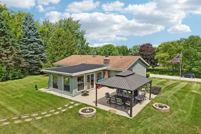 S86W31341  Meyer Dr, Mukwonago, WI 53149 - Photo 3