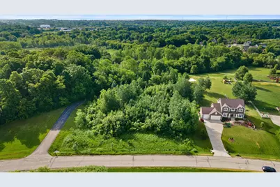 S63W22755  Garrett Dr, Vernon, WI 53189 - Photo 7