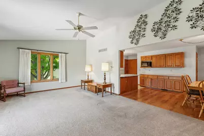 2924  Valley Vw, West Bend, WI 53095 - Photo 11